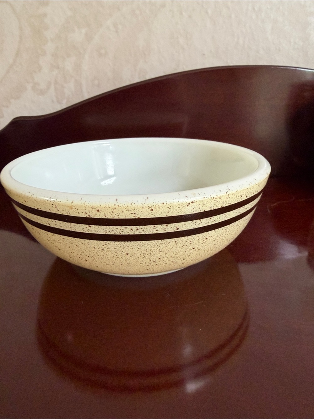 Vintage Small Pyrex bowl 708